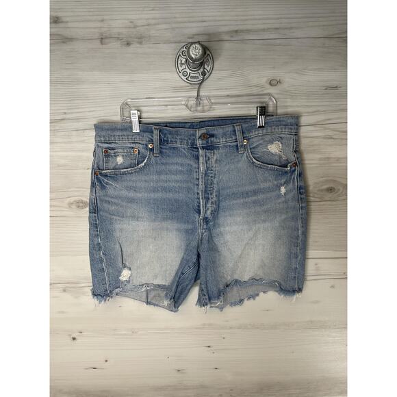 GAP Shorts Womens 16 33 Light Wash High Rise Cheeky Midi Button Fly Distressed - Picture 1 of 11